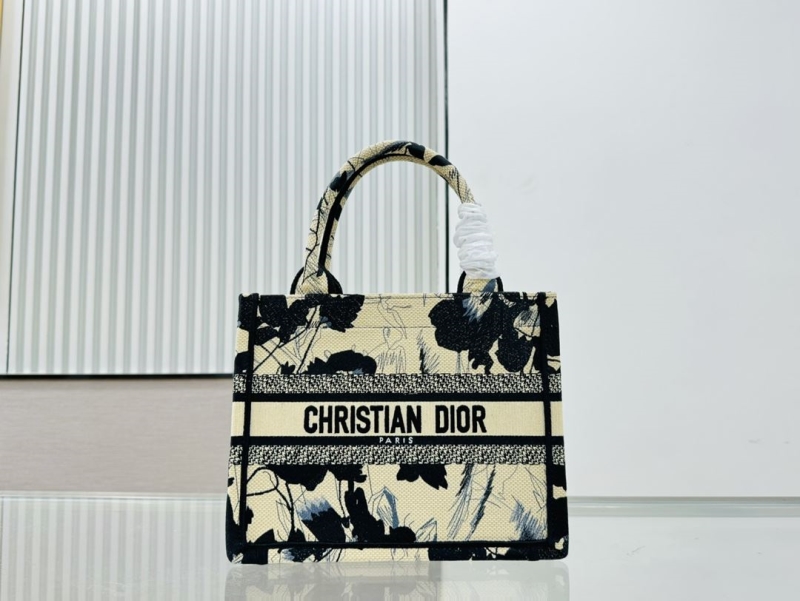 Dior Shopping Bags